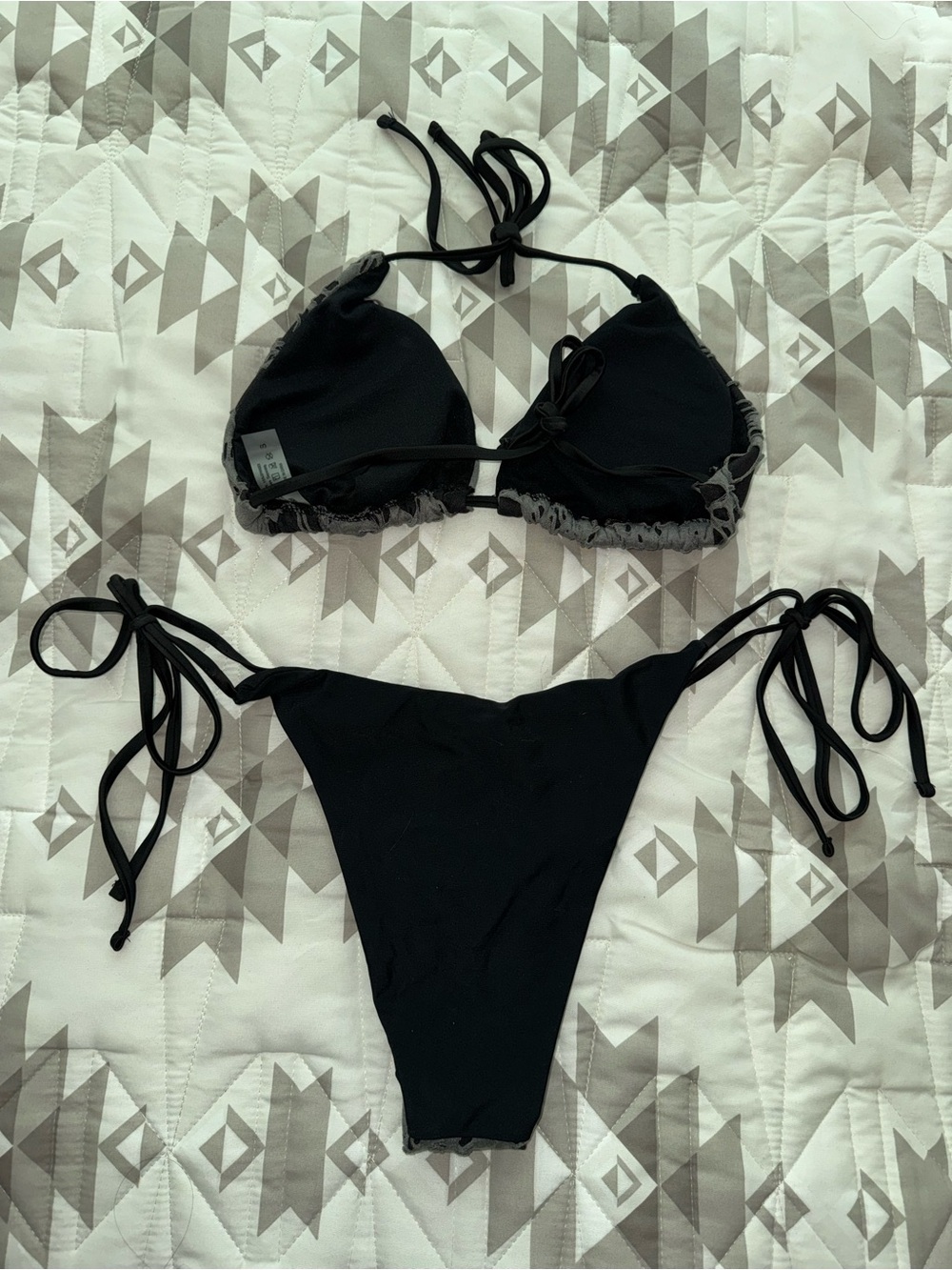Spider Web Bikini - Picture 5 of 5